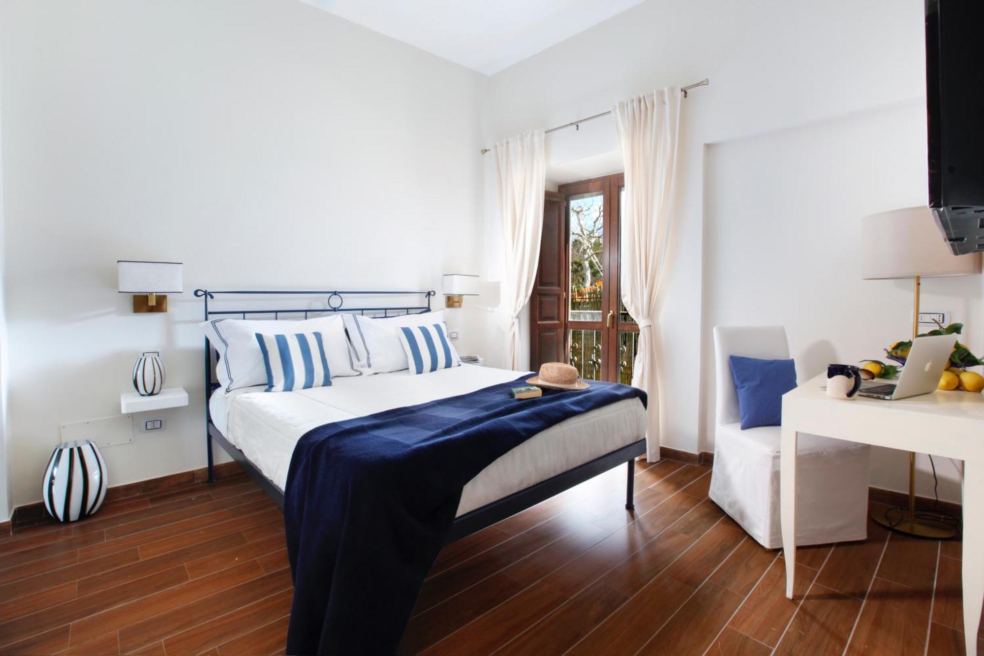 Maison Villa Angela SantʼAgata sui Due Golfi Exteriör bild